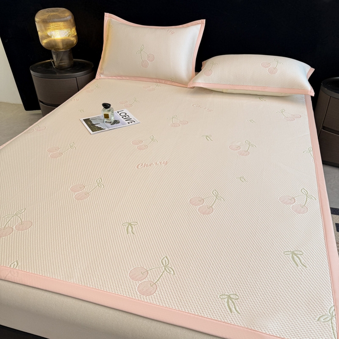 91家纺网 家纺一手货源 找家纺 畅畅家纺 2026春夏新款复合中分子PE100%聚乙烯乙纶色织提花凉感软凉席席子 樱桃