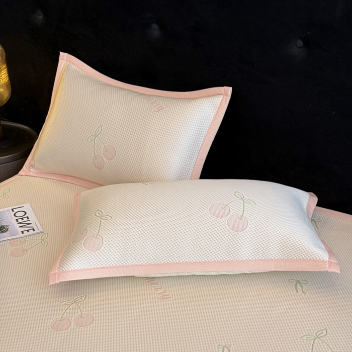 91家纺网 家纺一手货源 找家纺 畅畅家纺 2026春夏新款复合中分子PE100%聚乙烯乙纶色织提花凉感软凉席席子 樱桃