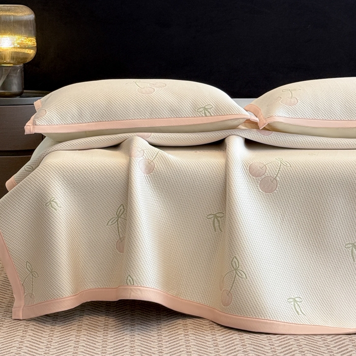 91家纺网 家纺一手货源 找家纺 畅畅家纺 2026春夏新款复合中分子PE100%聚乙烯乙纶色织提花凉感软凉席席子 樱桃