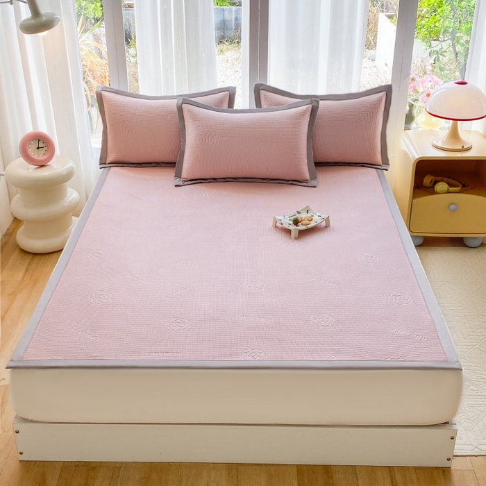 91家纺网 家纺一手货源 找家纺 （总）宇淳国际 2026新款PE凉感三明治复合床笠三件套-玫瑰花系列