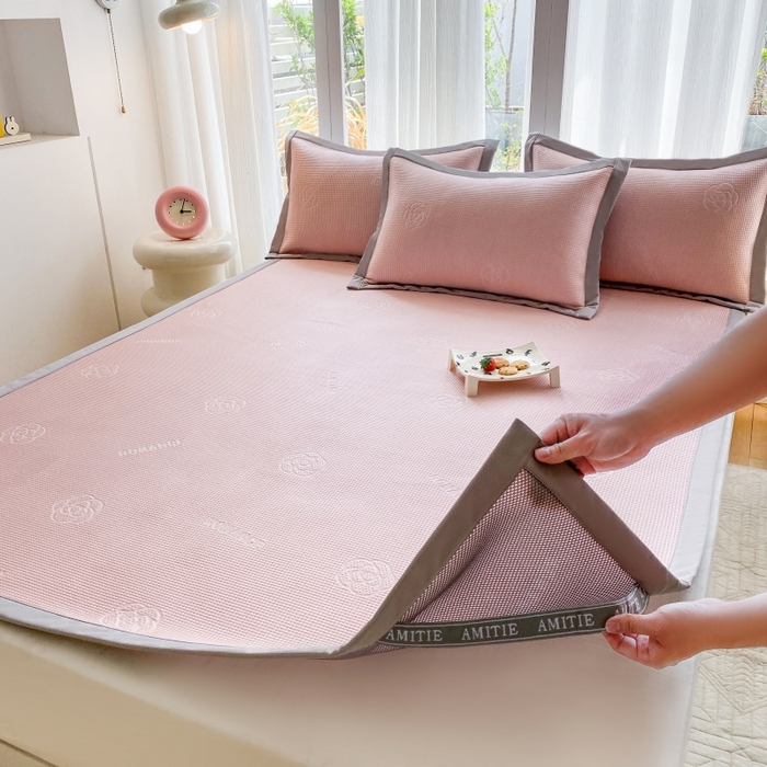 91家纺网 家纺一手货源 找家纺 （总）宇淳国际 2026新款PE凉感三明治复合床笠三件套-玫瑰花系列