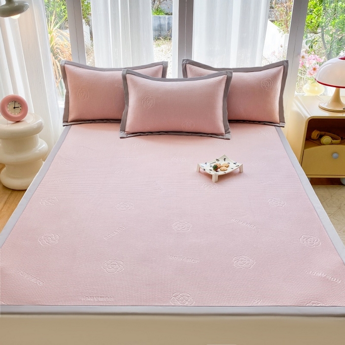 91家纺网 家纺一手货源 找家纺 （总）宇淳国际 2026新款PE凉感三明治复合床笠三件套-玫瑰花系列