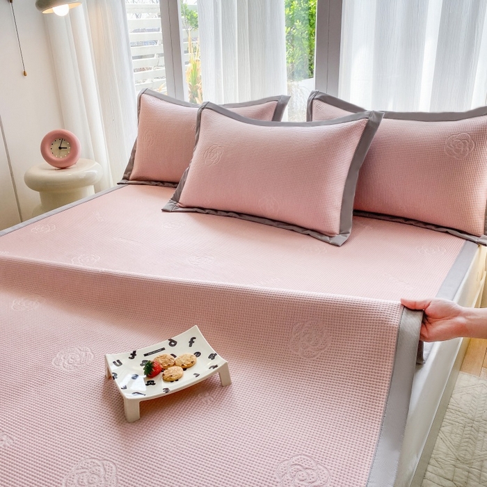 91家纺网 家纺一手货源 找家纺 （总）宇淳国际 2026新款PE凉感三明治复合床笠三件套-玫瑰花系列