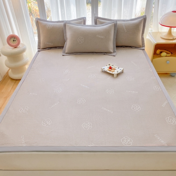 91家纺网 家纺一手货源 找家纺 宇淳国际 2026新款PE凉感三明治复合床笠三件套-玫瑰花系列 玫瑰咖