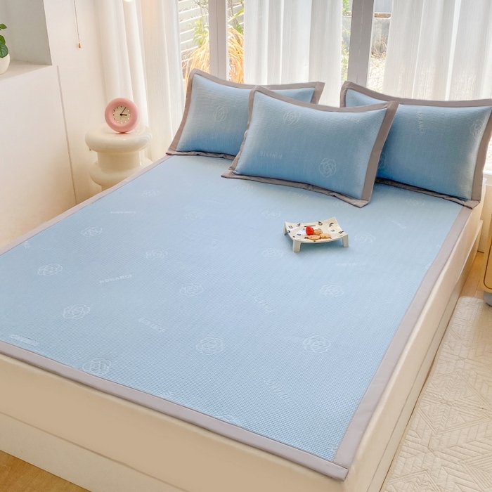 91家纺网 家纺一手货源 找家纺 宇淳国际 2026新款PE凉感三明治复合床笠三件套-玫瑰花系列 玫瑰蓝