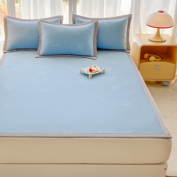 91家纺网 家纺一手货源 找家纺 宇淳国际 2026新款PE凉感三明治复合床笠三件套-玫瑰花系列 玫瑰蓝