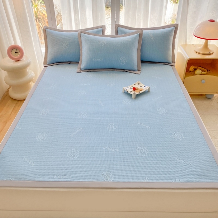 91家纺网 家纺一手货源 找家纺 宇淳国际 2026新款PE凉感三明治复合床笠三件套-玫瑰花系列 玫瑰蓝