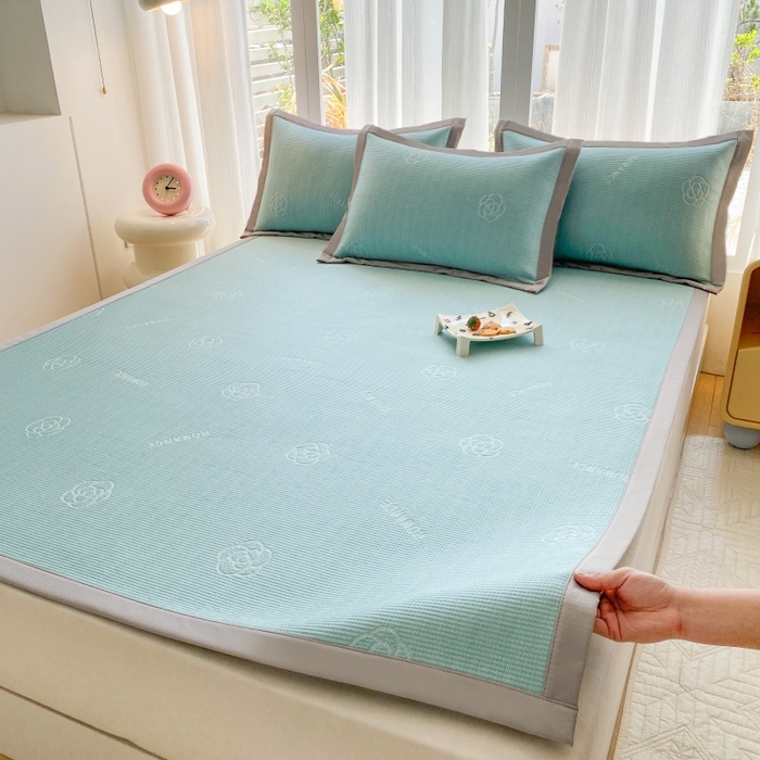 91家纺网 家纺一手货源 找家纺 宇淳国际 2026新款PE凉感三明治复合床笠三件套-玫瑰花系列 玫瑰绿