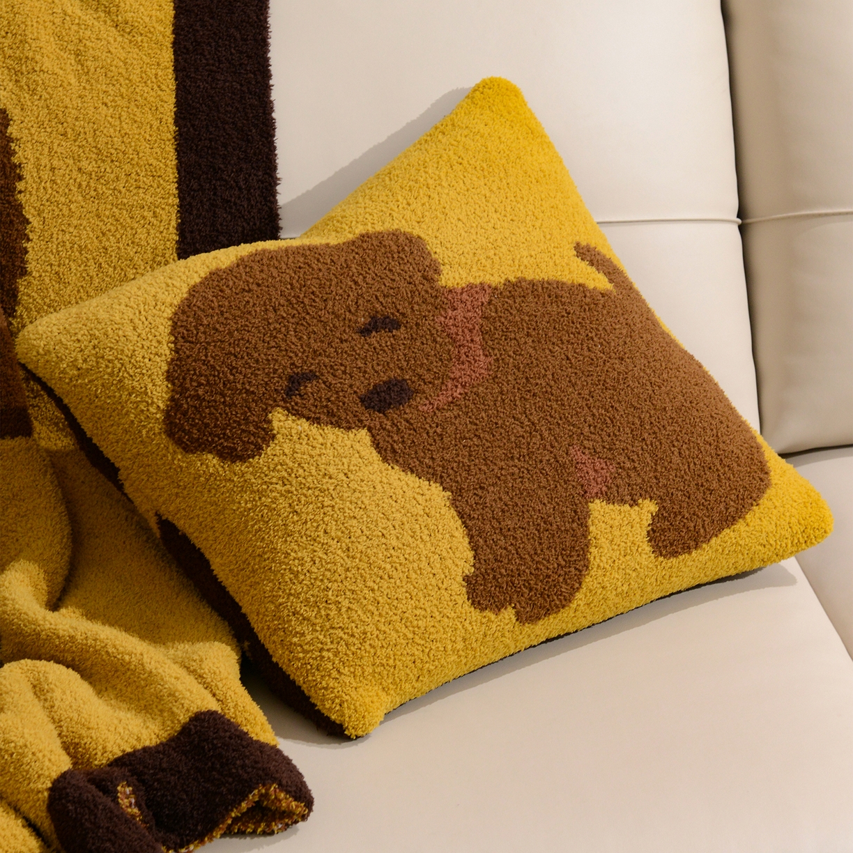 苏艺针织盖毯 2026新款艺术家居超柔半边绒A类针织毯披肩多功能盖毯礼物终端控价 云朵朵（咖）抱枕