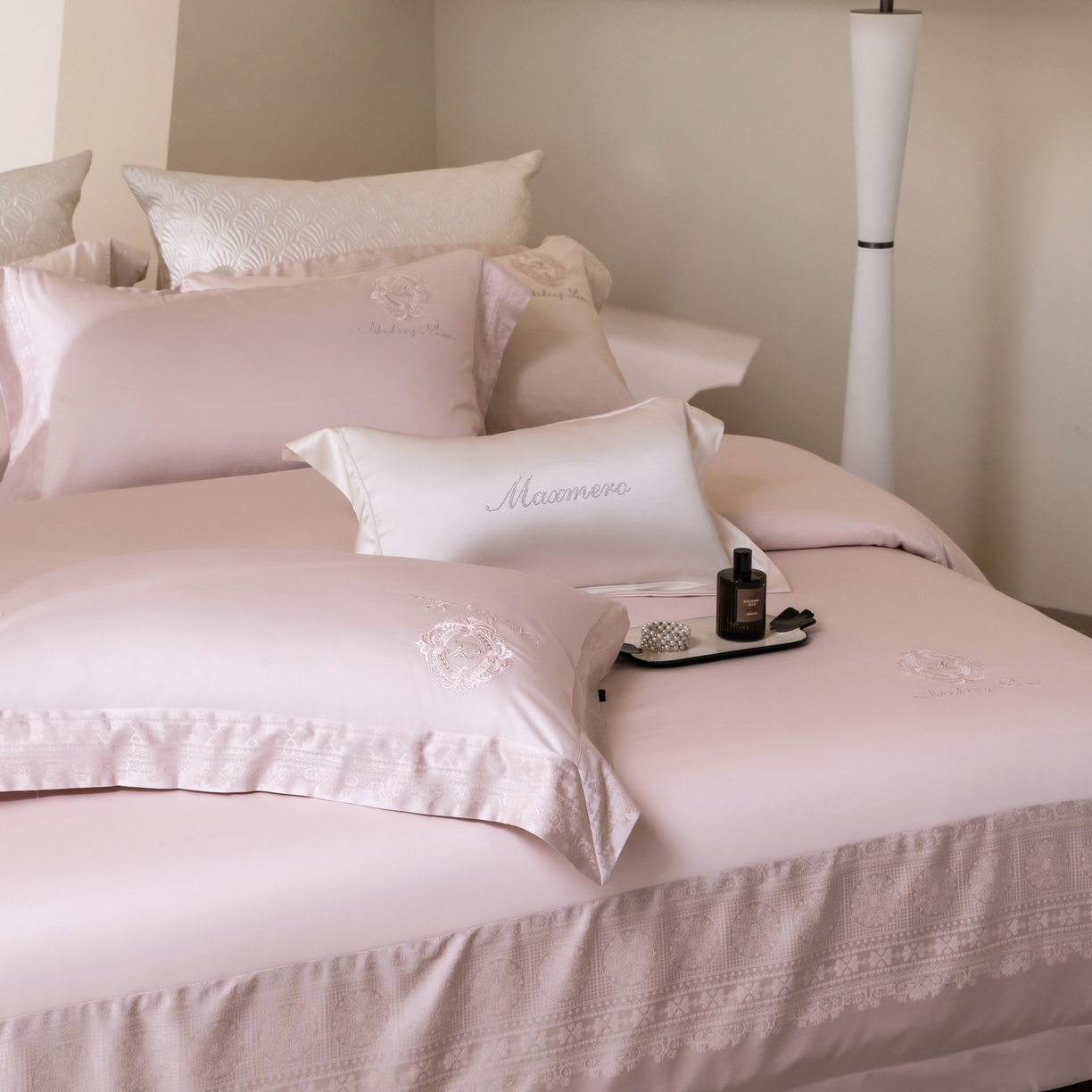 91家纺网 家纺一手货源 找家纺 （总）馨蕊家居 2026春夏新款100S全棉纯棉高精密提花刺绣四件套-赫本