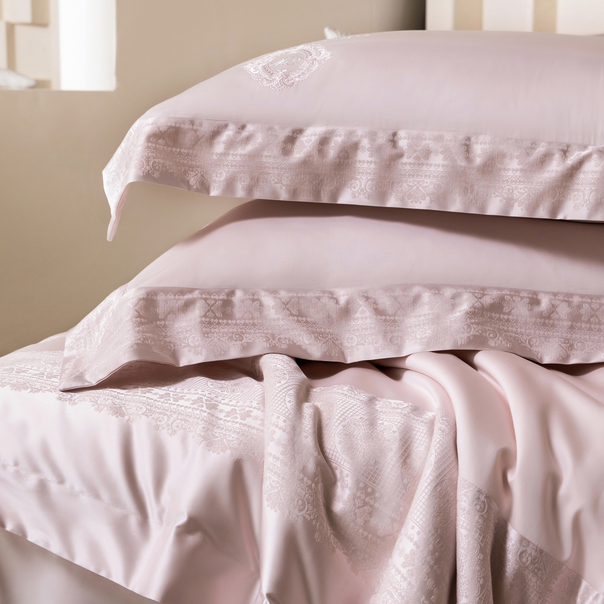 91家纺网 家纺一手货源 找家纺 （总）馨蕊家居 2026春夏新款100S全棉纯棉高精密提花刺绣四件套-赫本