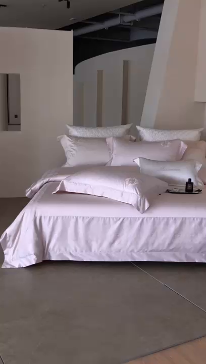 91家纺网 家纺一手货源 找家纺 （总）馨蕊家居 2026春夏新款100S全棉纯棉高精密提花刺绣四件套-赫本