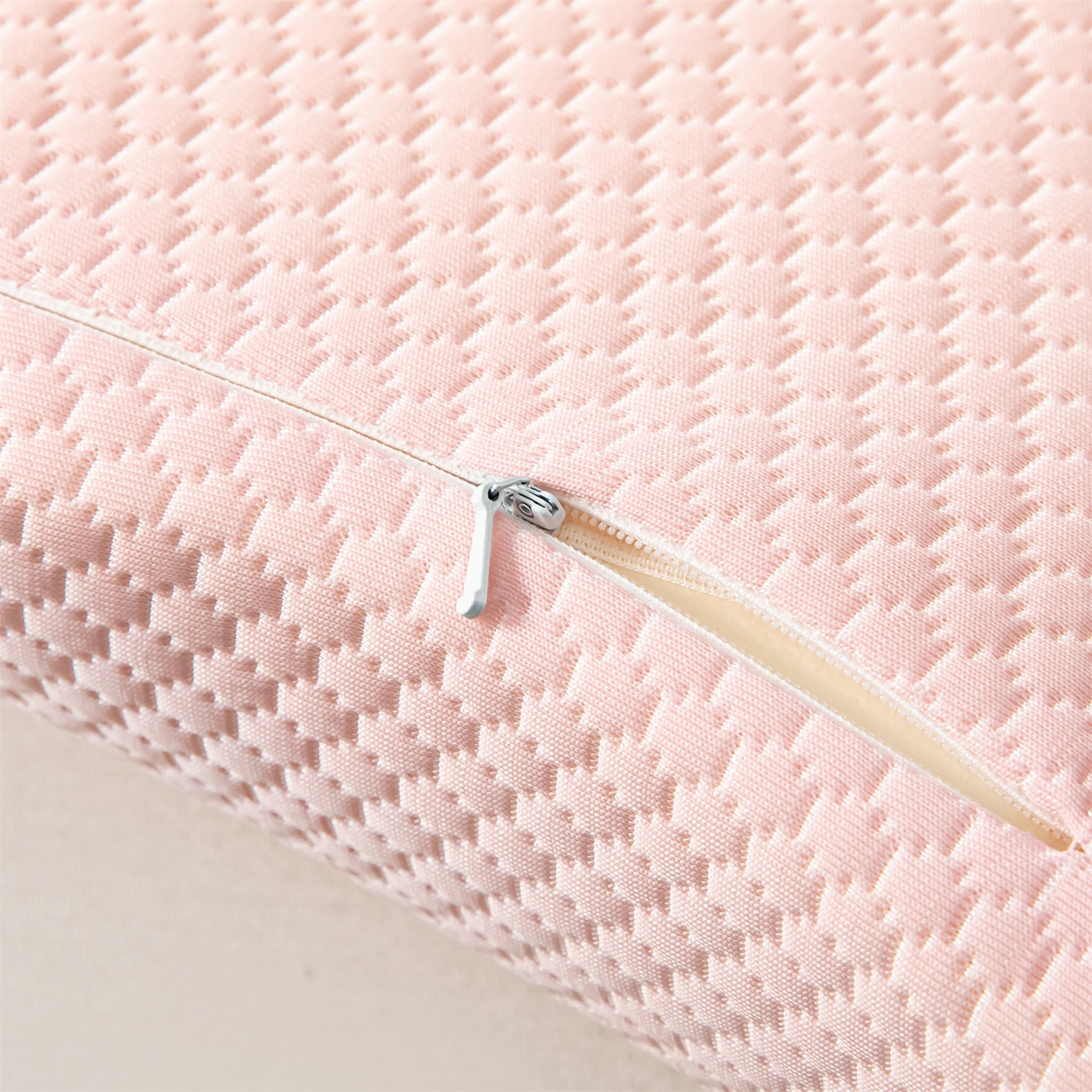 91家纺网 家纺一手货源 找家纺 麦肯锡 2026新款颈氧SPA+分层护颈枕枕头枕芯 粉色