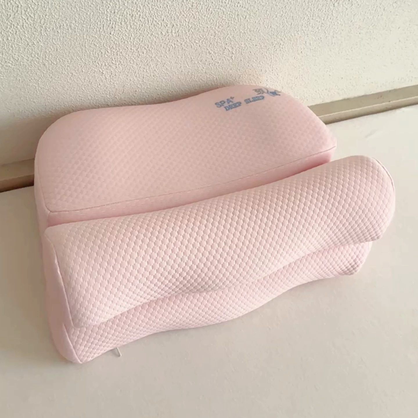 91家纺网 家纺一手货源 找家纺 麦肯锡 2026新款颈氧SPA+分层护颈枕枕头枕芯 粉色