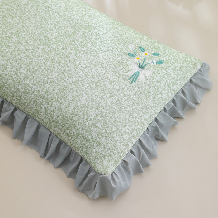 91家纺网 家纺一手货源 找家纺 （总）仁宇枕业 2026新款新品 花边清凉束束菊花草荞麦枕头枕芯