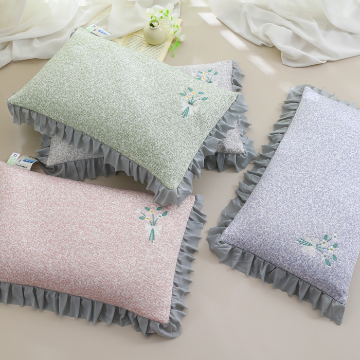 91家纺网 家纺一手货源 找家纺 （总）仁宇枕业 2026新款新品 花边清凉束束菊花草荞麦枕头枕芯