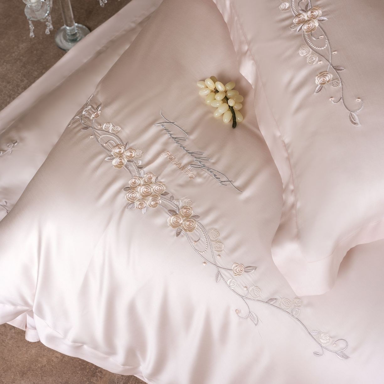 91家纺网 家纺一手货源 找家纺 时亿家居 2026春夏新款兰精天丝四件套-夏玫瑰系列 夏玫瑰-雾霞粉