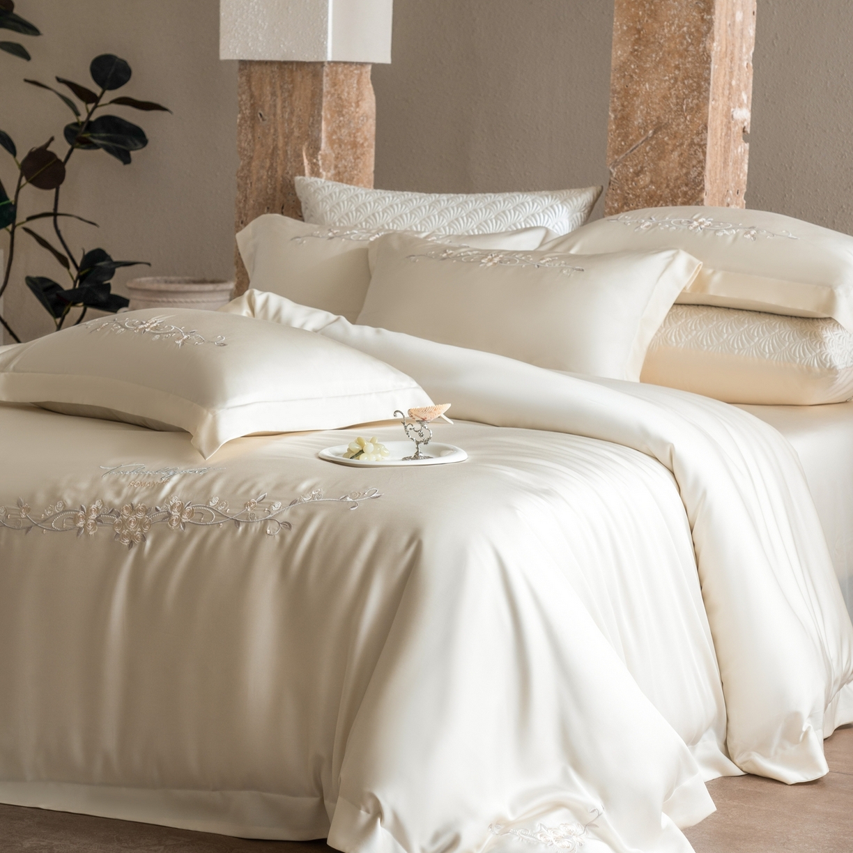 91家纺网 家纺一手货源 找家纺 时亿家居 2026春夏新款兰精天丝四件套-夏玫瑰系列 夏玫瑰-杏云黄