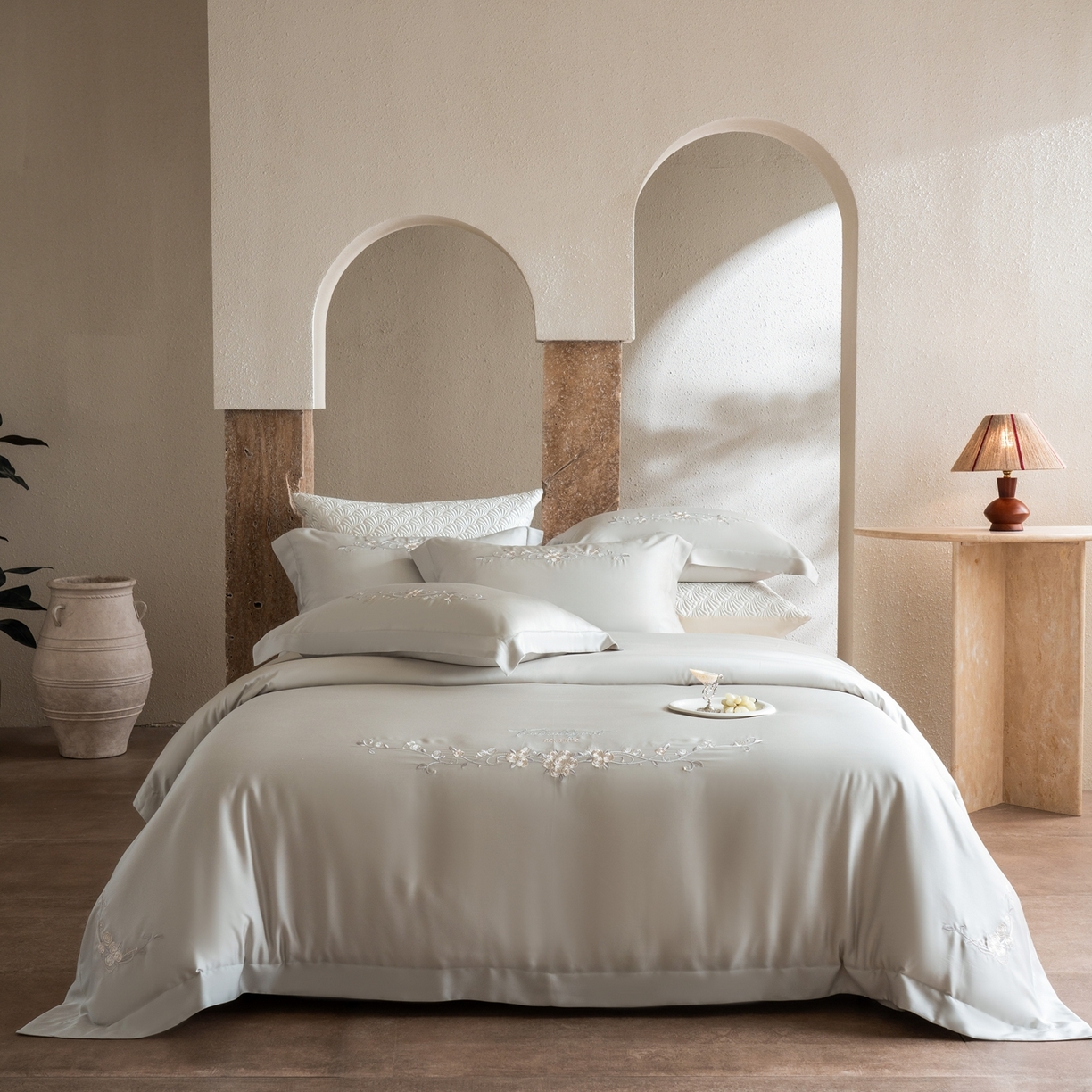 91家纺网 家纺一手货源 找家纺 时亿家居 2026春夏新款兰精天丝四件套-夏玫瑰系列 夏玫瑰-云阶灰