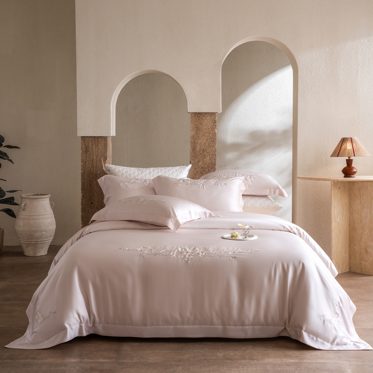 91家纺网 家纺一手货源 找家纺 时亿家居 2026春夏新款兰精天丝四件套-夏玫瑰系列 夏玫瑰-雾霞粉