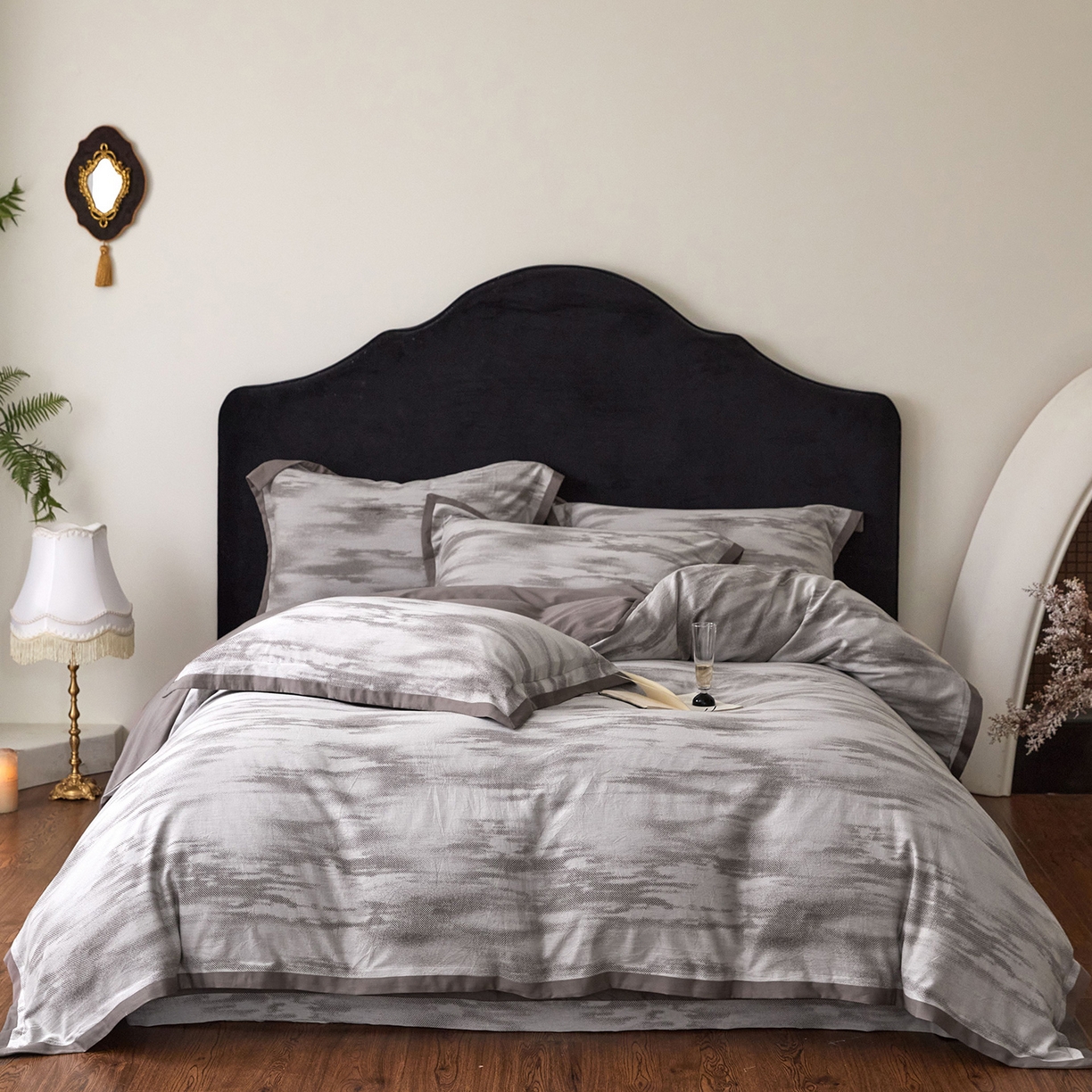 91家纺网 家纺一手货源 找家纺 JUICY 橘滋家纺 2026新款云柔奢韵全棉色织提花系列四件套 远山灰