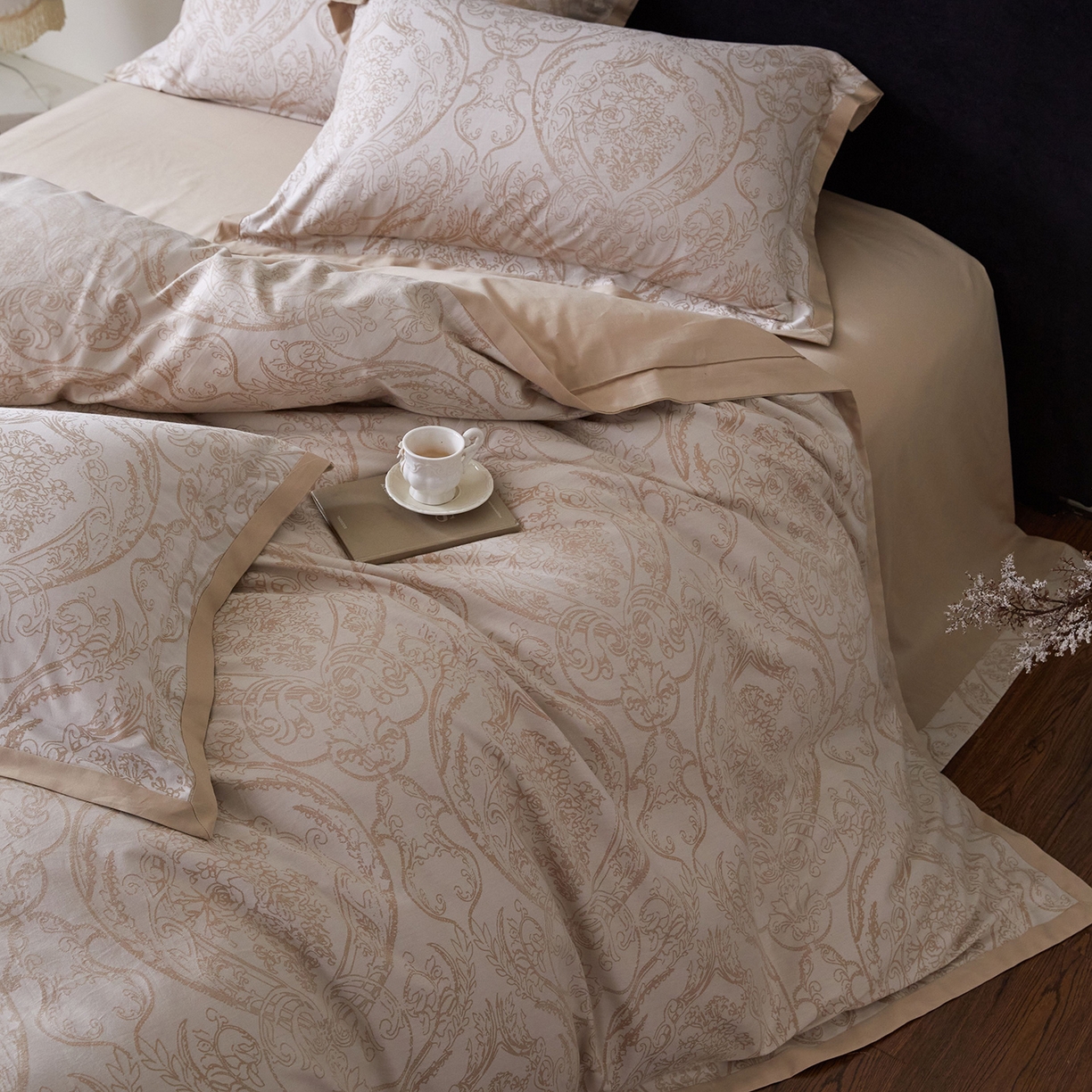 91家纺网 家纺一手货源 找家纺 JUICY 橘滋家纺 2026新款云柔奢韵全棉色织提花系列四件套 石光集-卡其