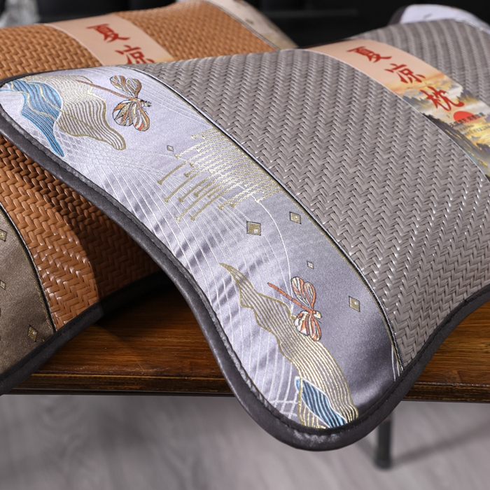 91家纺网 家纺一手货源 找家纺 （总）仁宇枕业 2026新款新品 蜻蜓戏水冰藤夏凉花草荞麦枕头枕芯