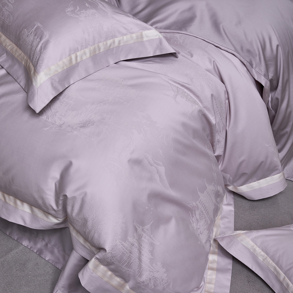 91家纺网 家纺一手货源 找家纺 JUICY 橘滋家纺 2026新款流光锦年暗纹提花天丝棉系列四件套 东方诗-薄紫