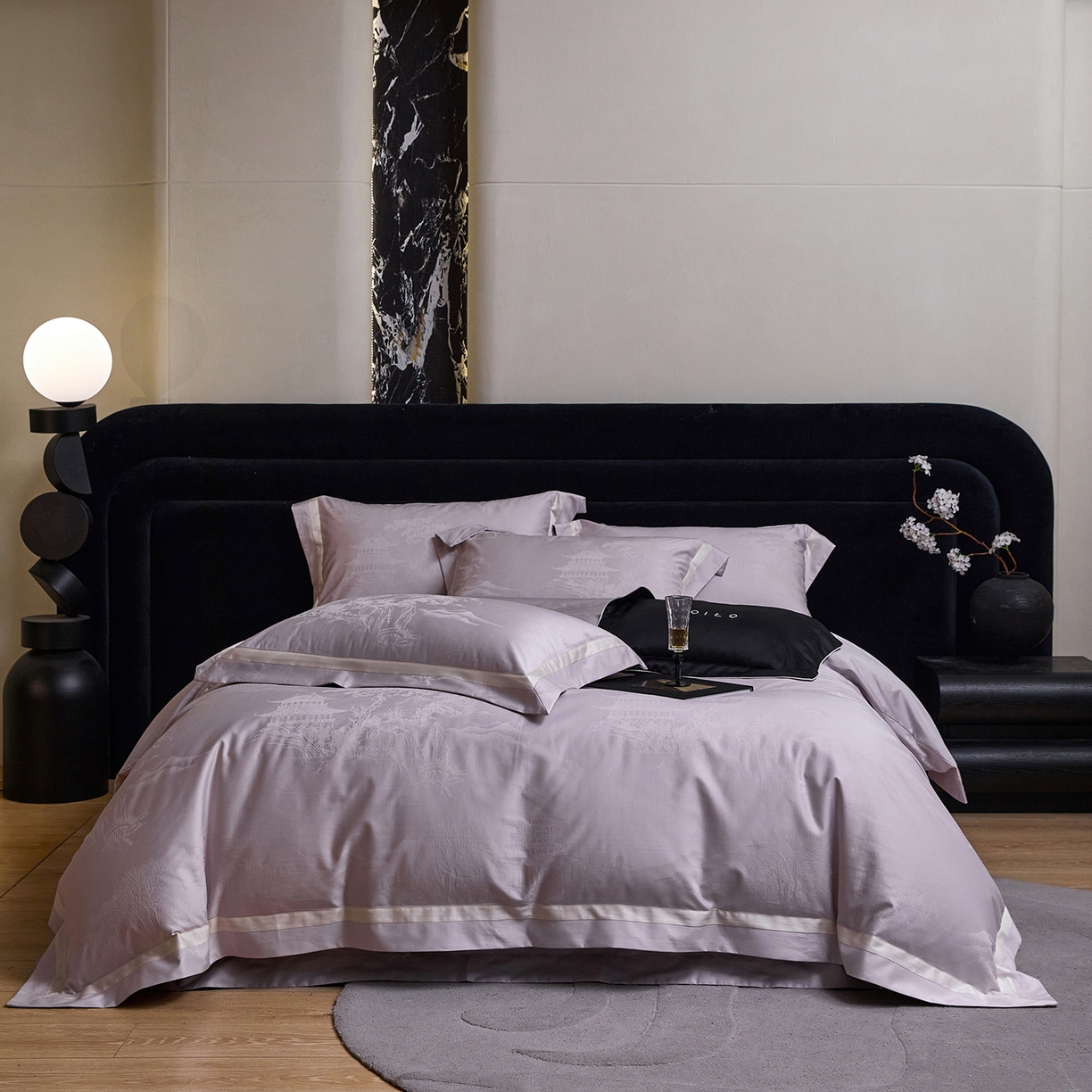 91家纺网 家纺一手货源 找家纺 JUICY 橘滋家纺 2026新款流光锦年暗纹提花天丝棉系列四件套 东方诗-薄紫