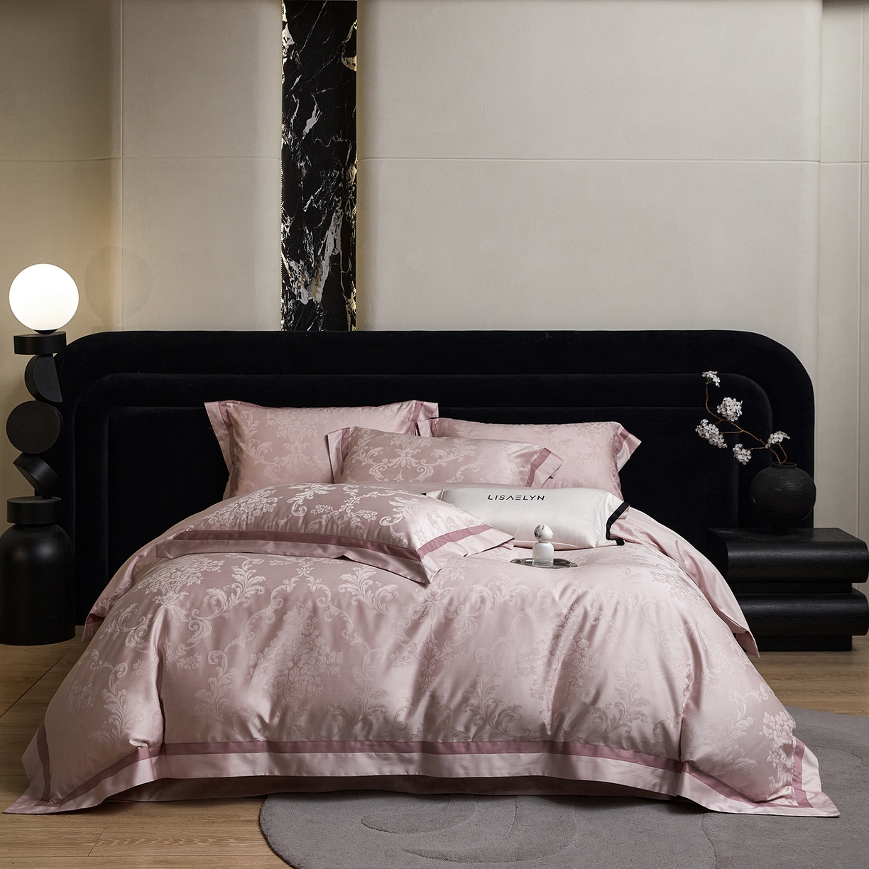 91家纺网 家纺一手货源 找家纺 JUICY 橘滋家纺 2026新款流光锦年暗纹提花天丝棉系列四件套 卷草絮语-粉黛