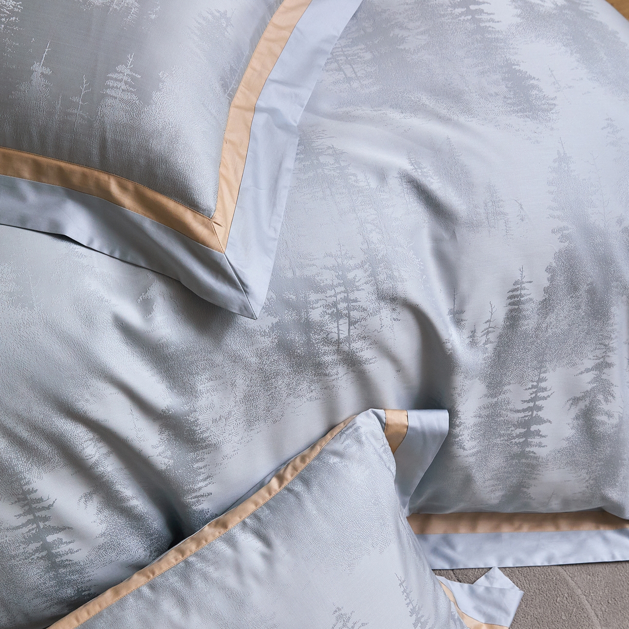 91家纺网 家纺一手货源 找家纺 JUICY 橘滋家纺 2026新款流光锦年暗纹提花天丝棉系列四件套 博尔塞纳秘境