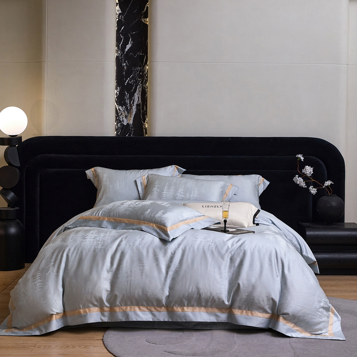 91家纺网 家纺一手货源 找家纺 JUICY 橘滋家纺 2026新款流光锦年暗纹提花天丝棉系列四件套 博尔塞纳秘境