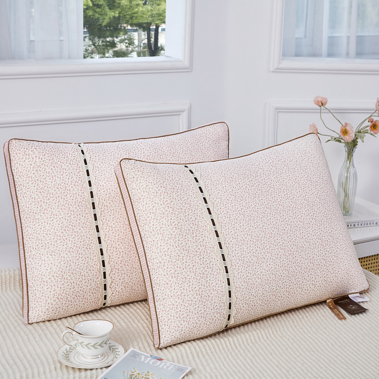 91家纺网 家纺一手货源 找家纺 （总）仁宇枕业 2026新款新品 田园风小碎花羽丝绒舒适高枕头枕芯