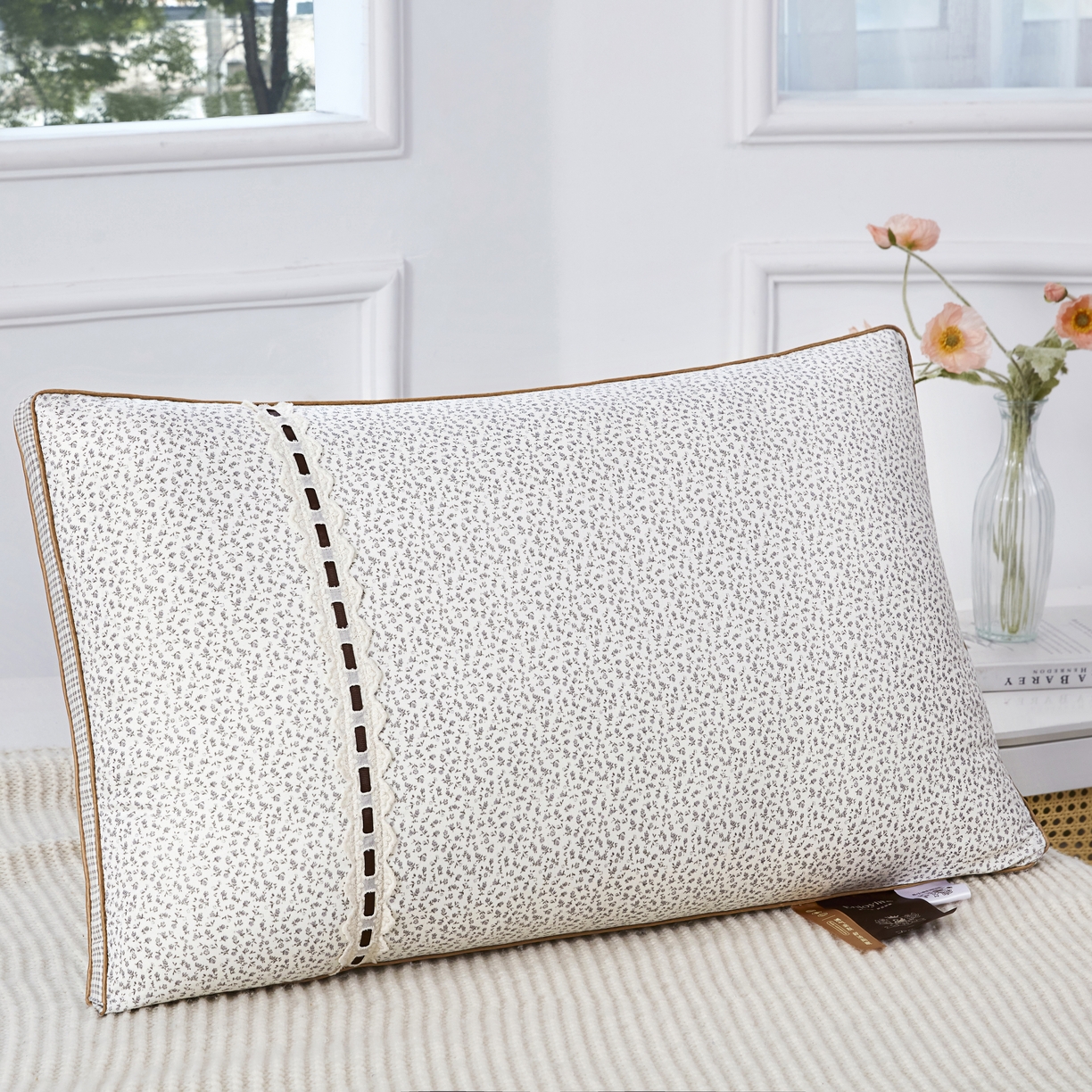 91家纺网 家纺一手货源 找家纺 （总）仁宇枕业 2026新款新品 田园风小碎花羽丝绒舒适高枕头枕芯