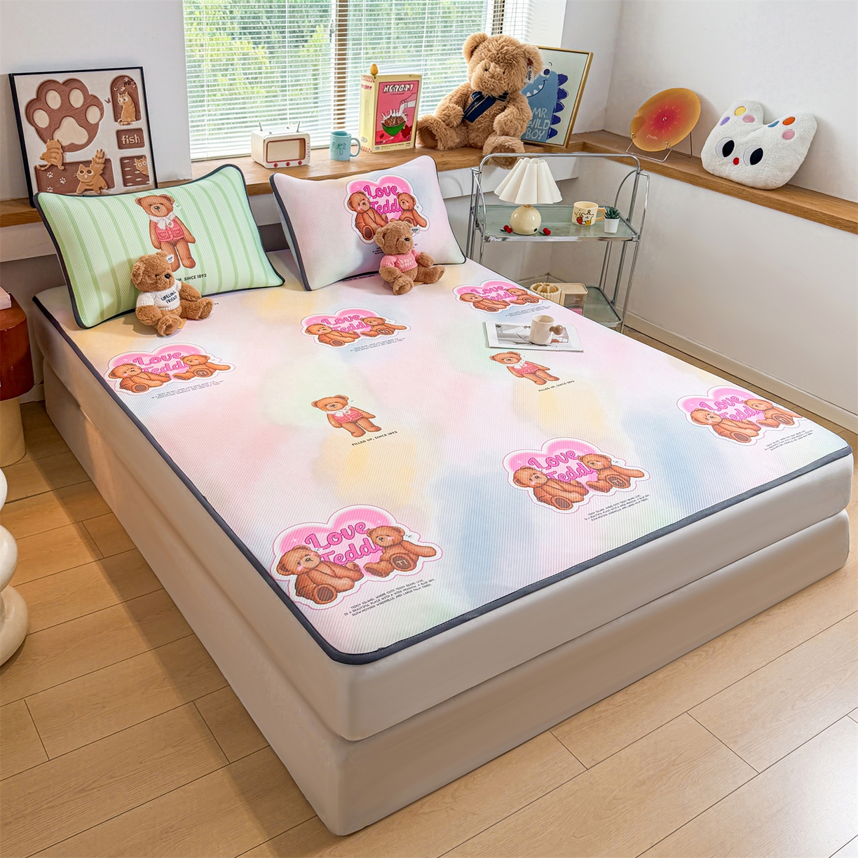 91家纺网 家纺一手货源 找家纺 慕木家纺 2026春夏新款泰迪冰丝席系列凉席席子空调软席平席和床笠 泰迪炫彩 床席款