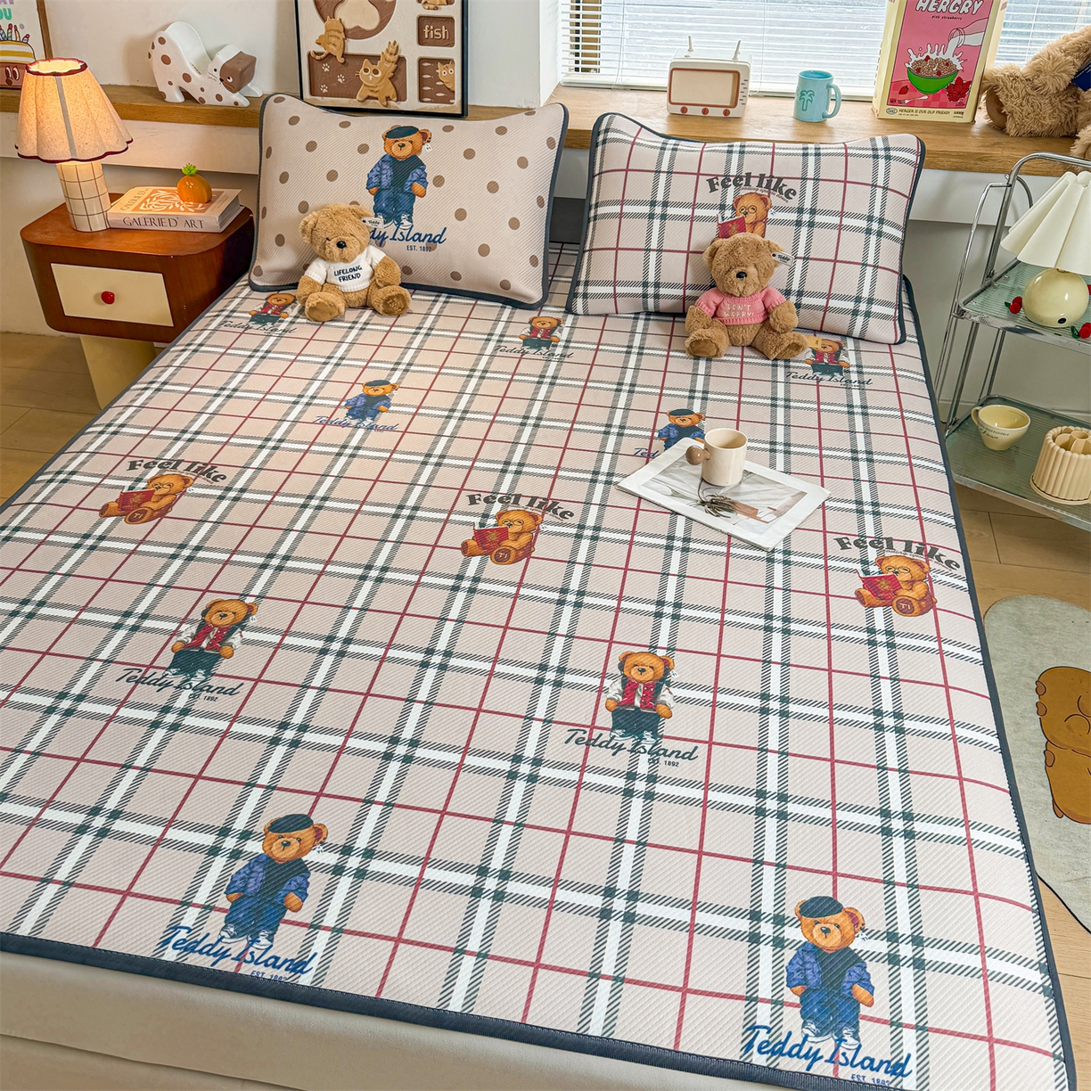 91家纺网 家纺一手货源 找家纺 慕木家纺 2026春夏新款泰迪冰丝席系列凉席席子空调软席平席和床笠 泰迪英伦 床席款