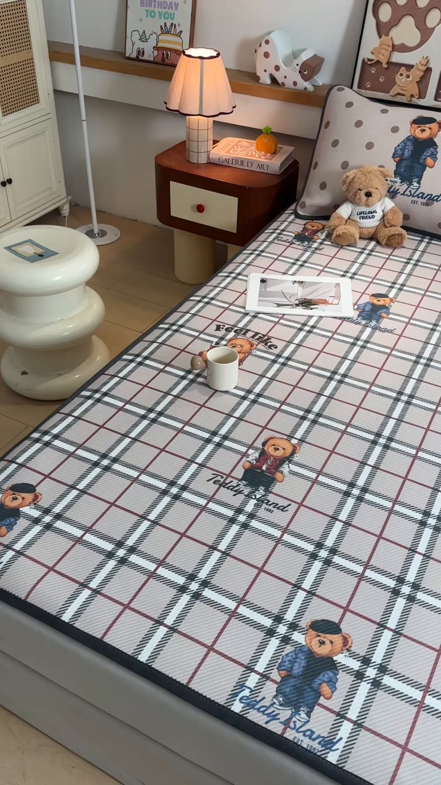 91家纺网 家纺一手货源 找家纺 慕木家纺 2026春夏新款泰迪冰丝席系列凉席席子空调软席平席和床笠 泰迪英伦 床席款