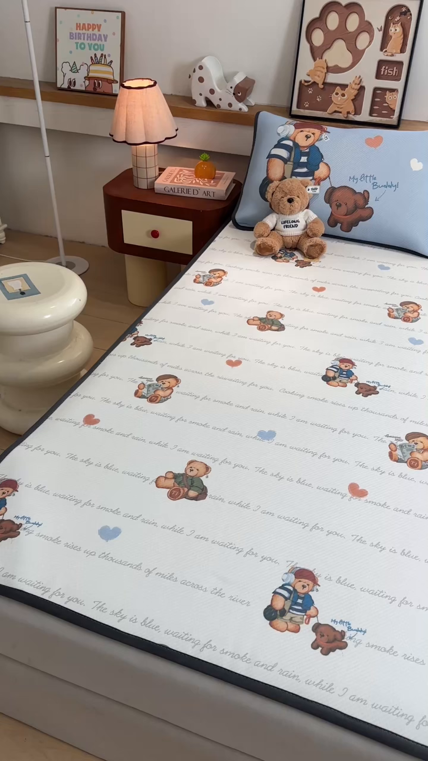 91家纺网 家纺一手货源 找家纺 慕木家纺 2026春夏新款泰迪冰丝席系列凉席席子空调软席平席和床笠 泰迪字母 床席款