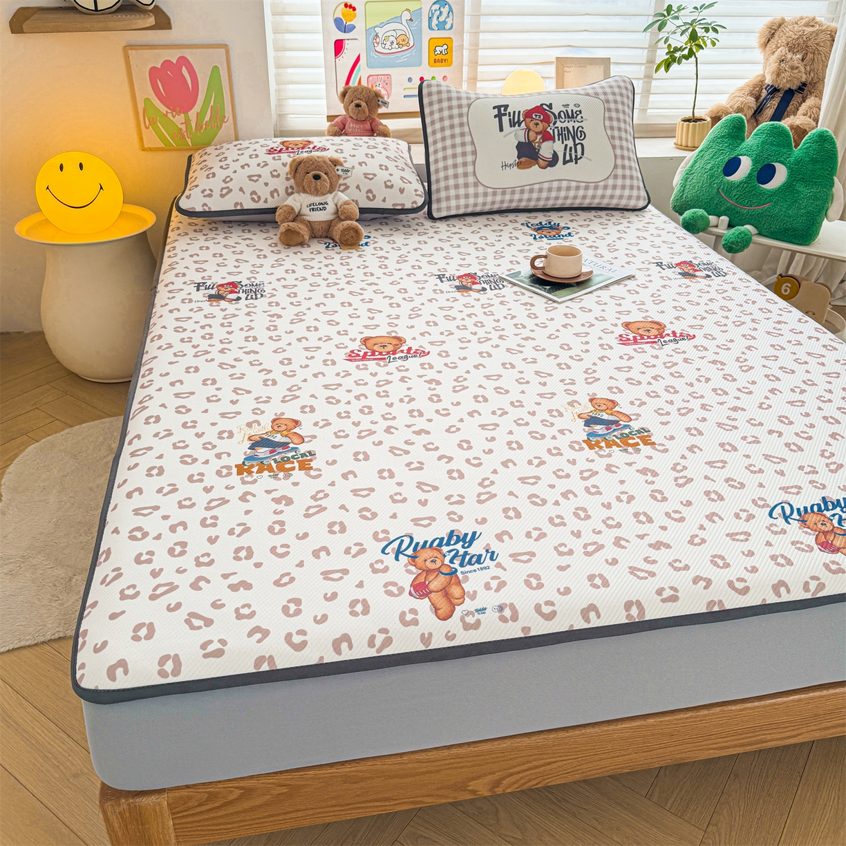 91家纺网 家纺一手货源 找家纺 慕木家纺 2026春夏新款泰迪冰丝席系列凉席席子空调软席平席和床笠 泰迪豹纹 床笠款