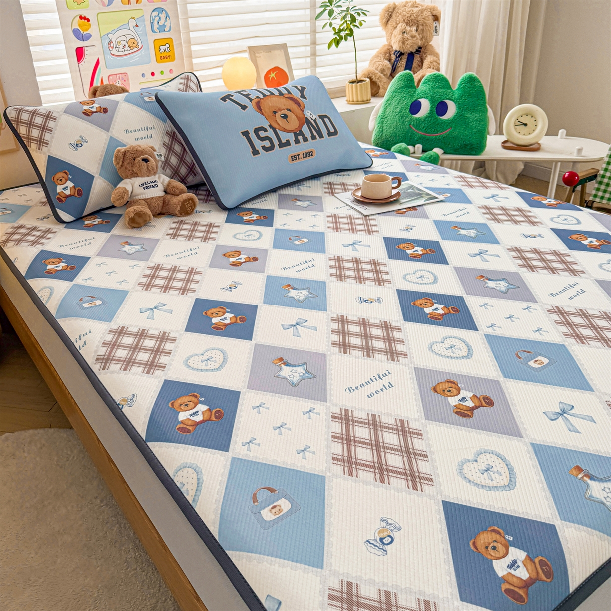 91家纺网 家纺一手货源 找家纺 慕木家纺 2026春夏新款泰迪冰丝席系列凉席席子空调软席平席和床笠 泰迪菱形 床笠款