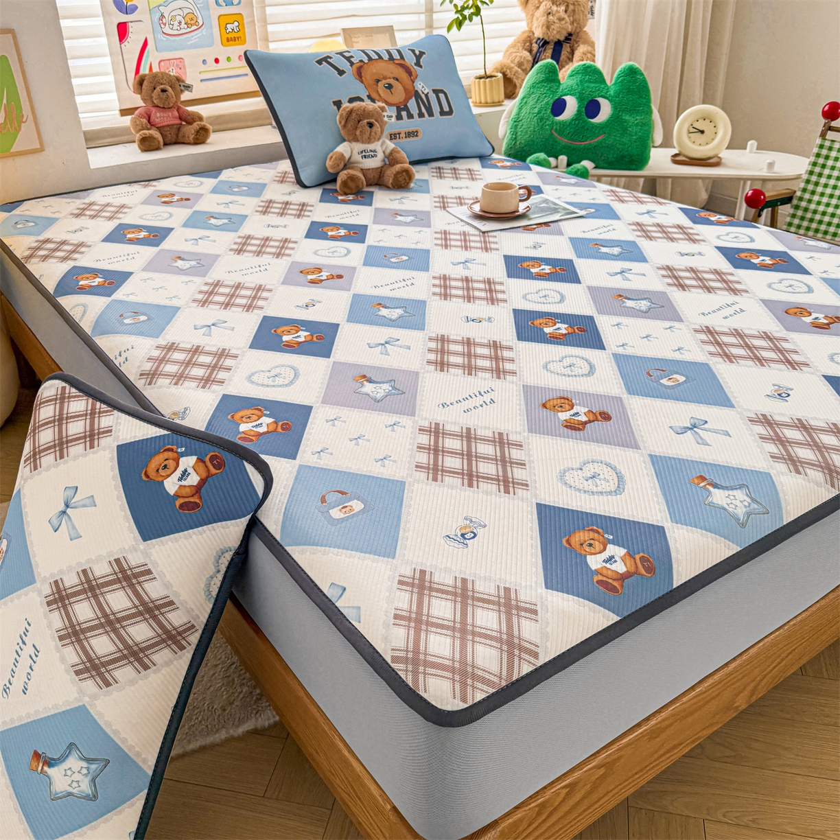 91家纺网 家纺一手货源 找家纺 慕木家纺 2026春夏新款泰迪冰丝席系列凉席席子空调软席平席和床笠 泰迪菱形 床笠款