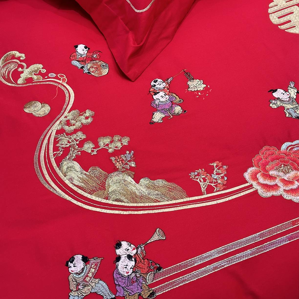 91家纺网 家纺一手货源 找家纺 （总）JUICY 橘滋家纺 2026新款全棉大红刺绣婚庆实惠款四件套多件套