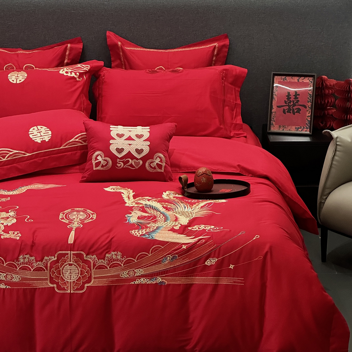91家纺网 家纺一手货源 找家纺 JUICY 橘滋家纺 2026新款全棉大红刺绣婚庆实惠款四件套多件套 龙凤喜乐