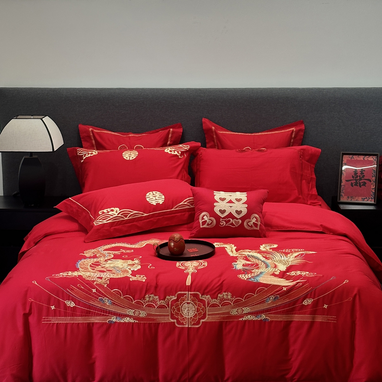 91家纺网 家纺一手货源 找家纺 JUICY 橘滋家纺 2026新款全棉大红刺绣婚庆实惠款四件套多件套 龙凤喜乐
