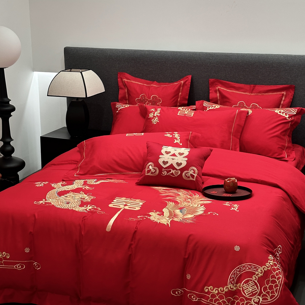 91家纺网 家纺一手货源 找家纺 JUICY 橘滋家纺 2026新款全棉大红刺绣婚庆实惠款四件套多件套 龙凤喜事