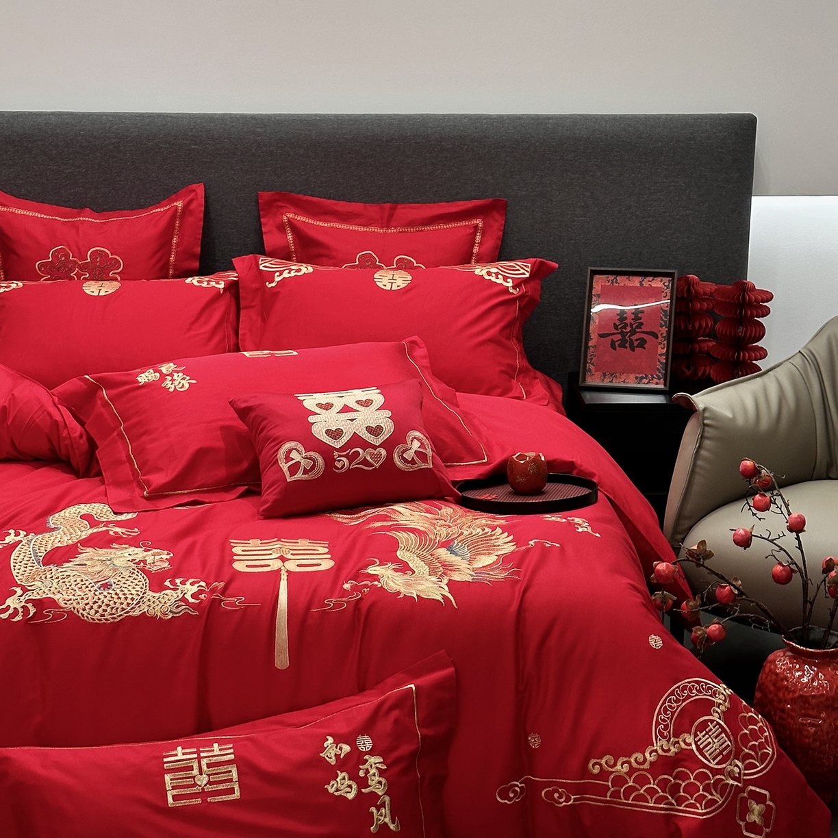 91家纺网 家纺一手货源 找家纺 JUICY 橘滋家纺 2026新款全棉大红刺绣婚庆实惠款四件套多件套 龙凤喜事