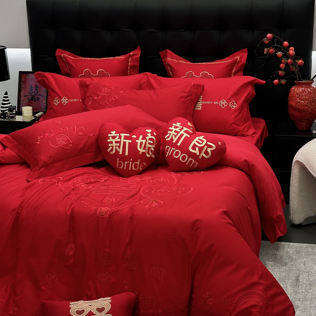 91家纺网 家纺一手货源 找家纺 JUICY 橘滋家纺 2026新款全棉大红刺绣婚庆实惠款四件套多件套 我们结婚了-红