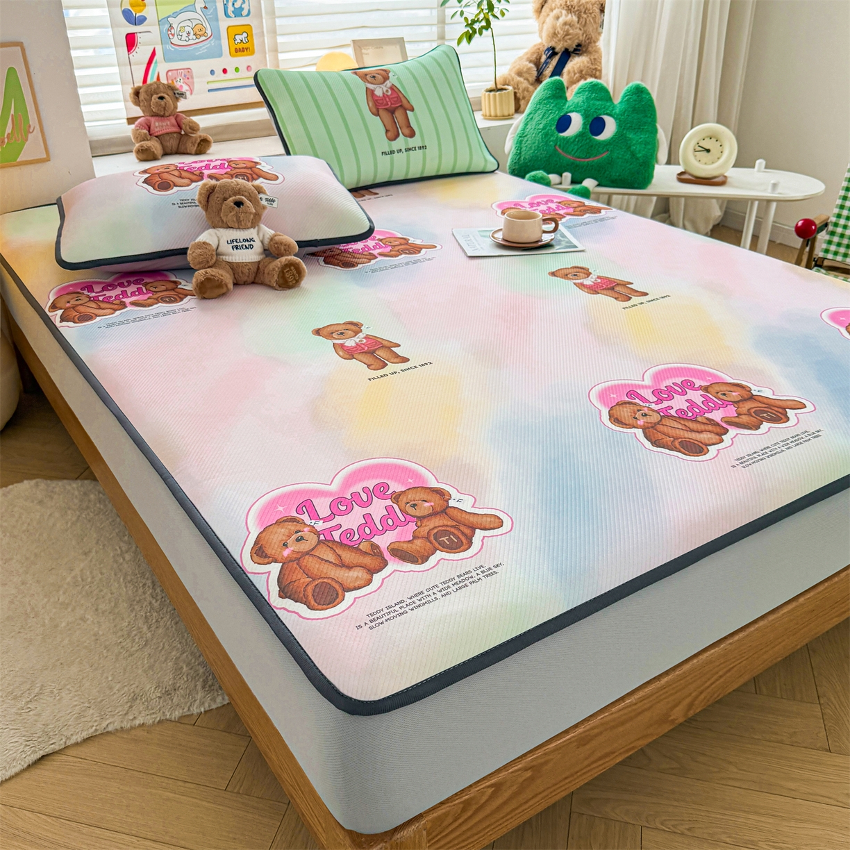 91家纺网 家纺一手货源 找家纺 慕木家纺 2026春夏新款泰迪冰丝席系列凉席席子空调软席平席和床笠 泰迪炫彩 床笠款