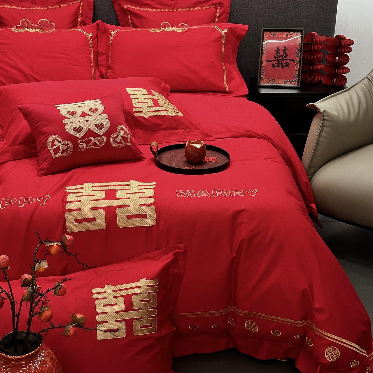 91家纺网 家纺一手货源 找家纺 JUICY 橘滋家纺 2026新款全棉大红刺绣婚庆实惠款四件套多件套 喜上加喜