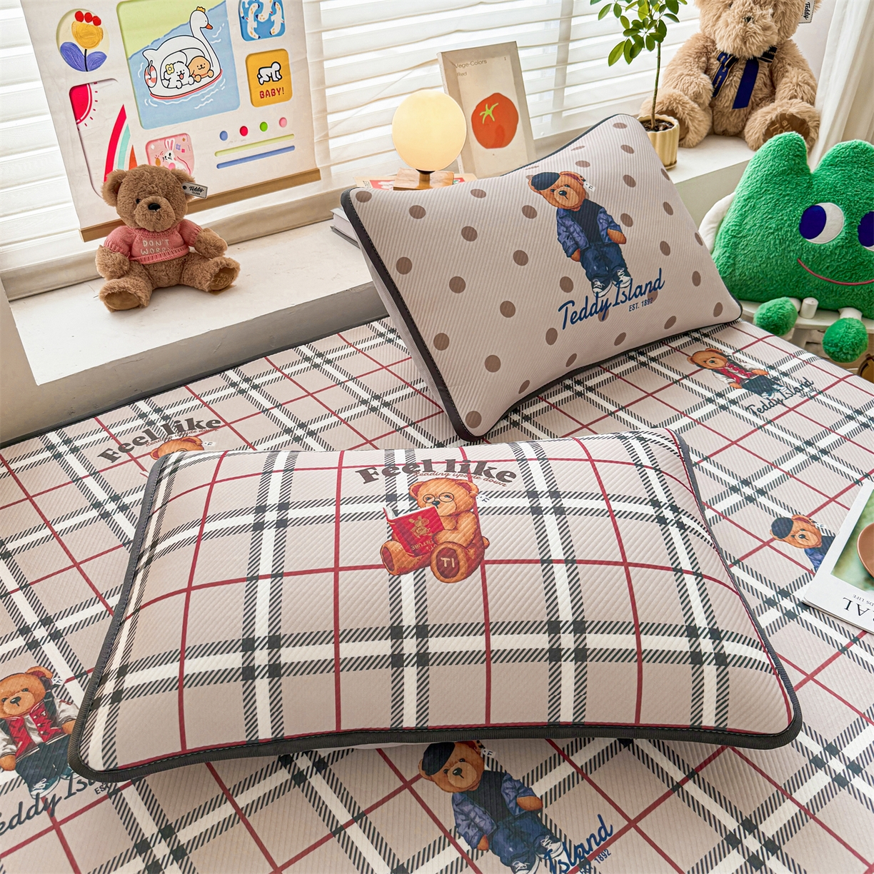 91家纺网 家纺一手货源 找家纺 慕木家纺 2026春夏新款泰迪冰丝席系列凉席席子空调软席平席和床笠 泰迪英伦 床笠款